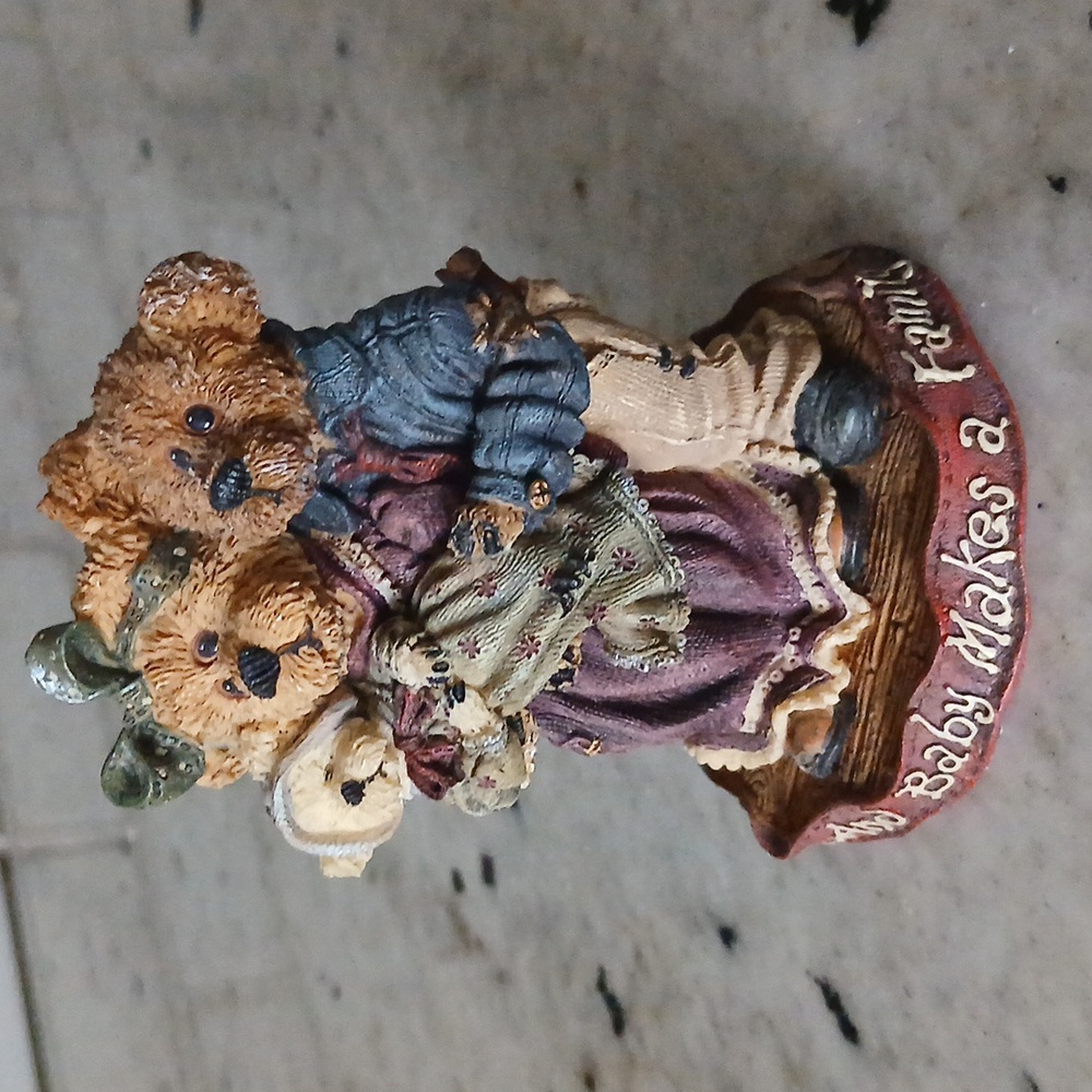 Boyds Bears & Friends Style #227731 Momma & Poppa McNewBear with Baby Bundles